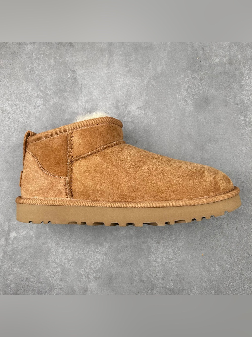 Classic ultra mini UGG size 7